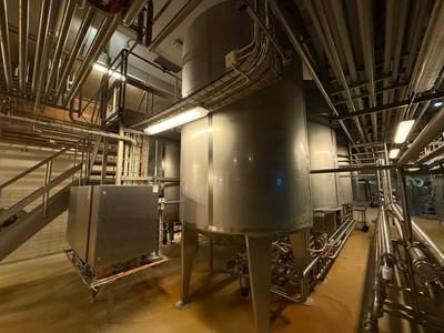 Overview picture of 1991 Kronjysk 725-1 s/s vertical storsge tank 10.000L